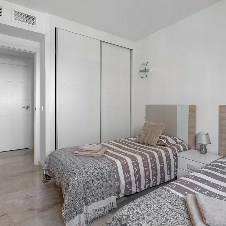 New apartment with sea view and pool - Apartamento de 2 dormitorios - 25