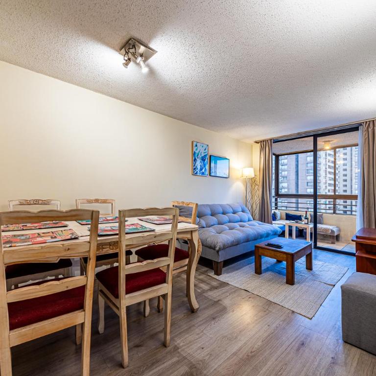 Departamento familiar céntrico - Three-Bedroom Apartment - 1