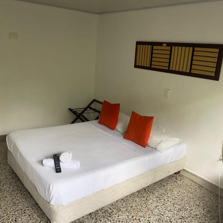 Hotel Mediterraneo - Habitación Doble con vistas a la montaña - 1 o 2 camas - 5