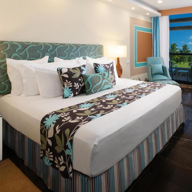 The Pyramid Cancun by Oasis - All Inclusive - Pyramid Standard Room - 3