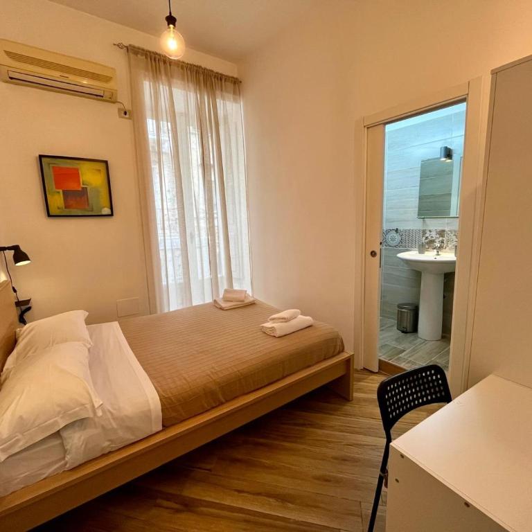 GuestHouse Marcanto - Duomo - Camera Matrimoniale con Bagno Privato - 3