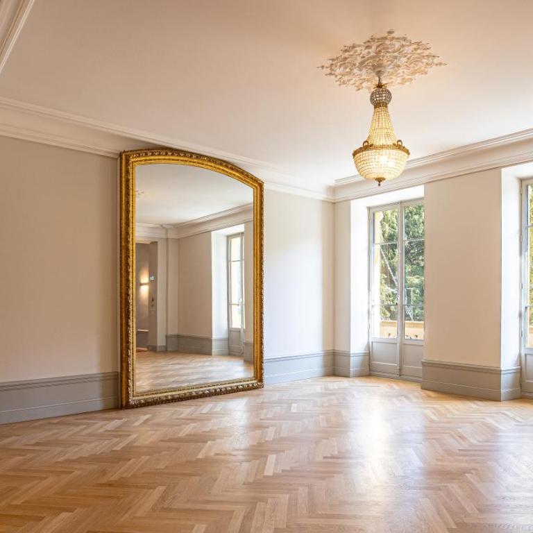 La suite Impériale - Baignoire balnéothérapie - Palace avec vue lac - Apartment mit 1 Schlafzimmer - 26