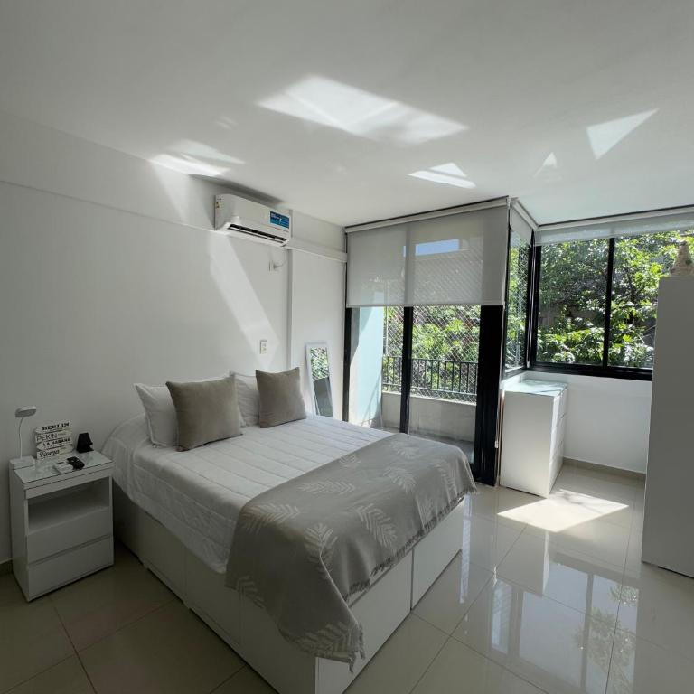 Moderno monoambiente en ubicación estratégica - One-Bedroom Apartment - 1