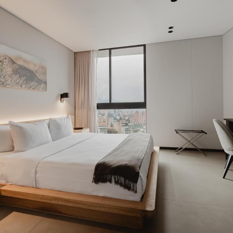 Seissta Medellín - Two-Bedroom Family Apartment - 5