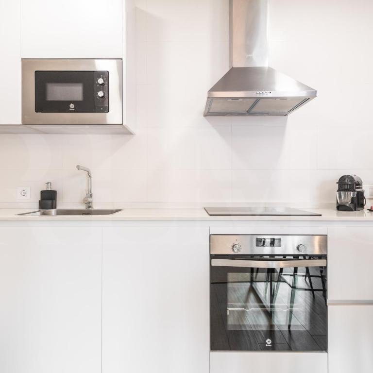 Comfortable apartment near the center by REMS - Two-Bedroom Apartment - 13