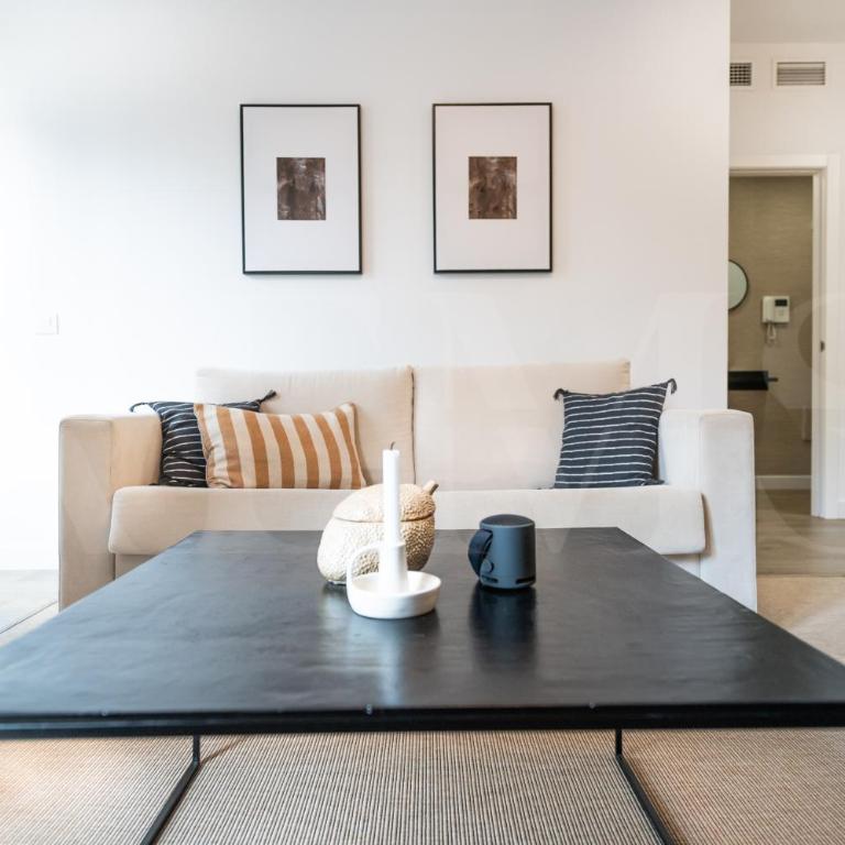 Comfortable apartment near the center by REMS - Two-Bedroom Apartment - 2