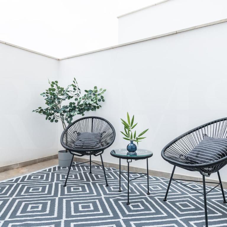 Comfortable apartment near the center by REMS - Two-Bedroom Apartment - 18