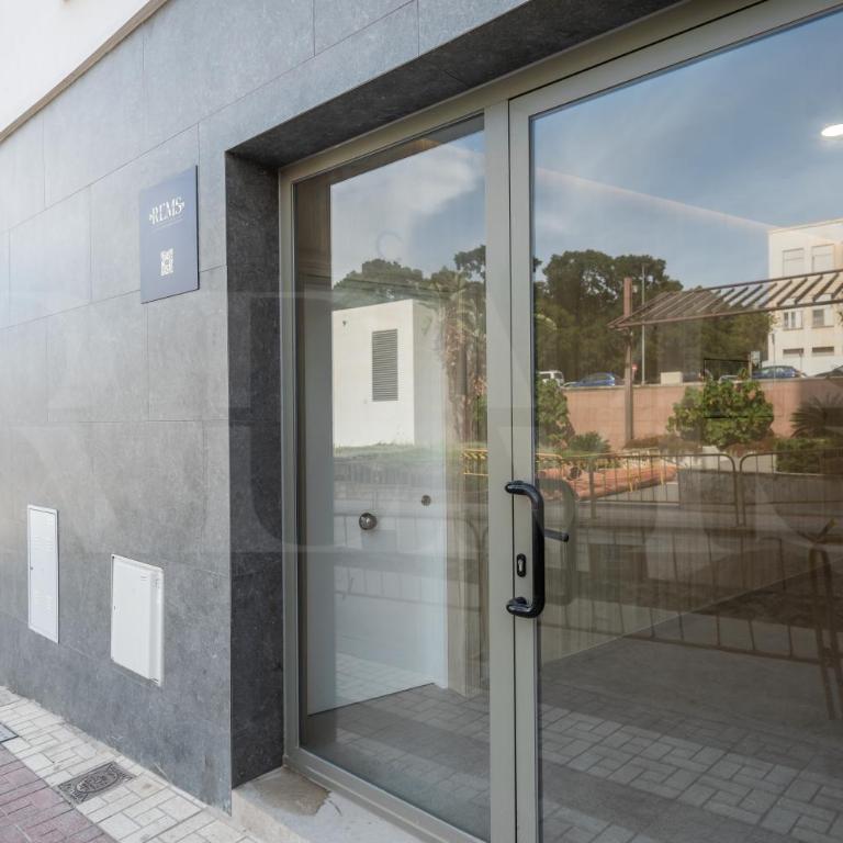 Comfortable apartment near the center by REMS - Two-Bedroom Apartment - 31