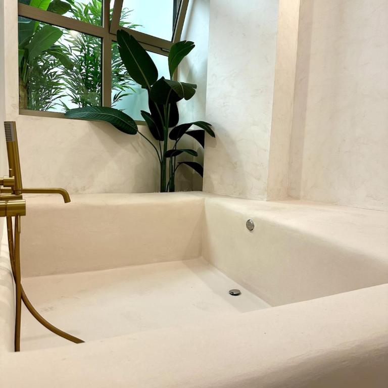 Anelsa Suites Serranos 3 - Suite Apartment - 1