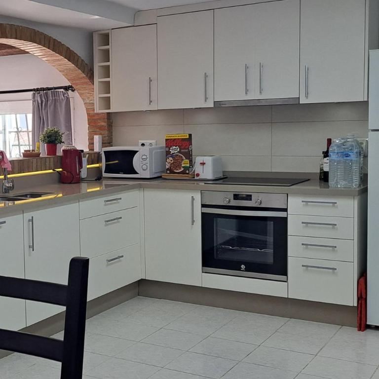 2 Bed Villa - Sleeps 5 - Private Pool & Garden - Casa - 6