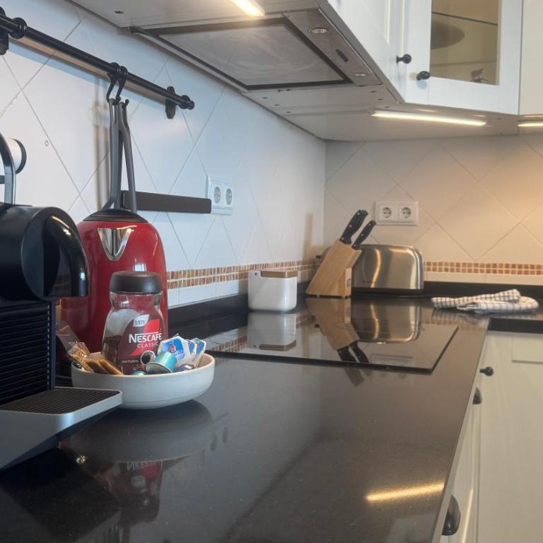 Exclusivas vistas al Mar Mediterraneo con terraza By Turihome - Three-Bedroom Apartment - 36