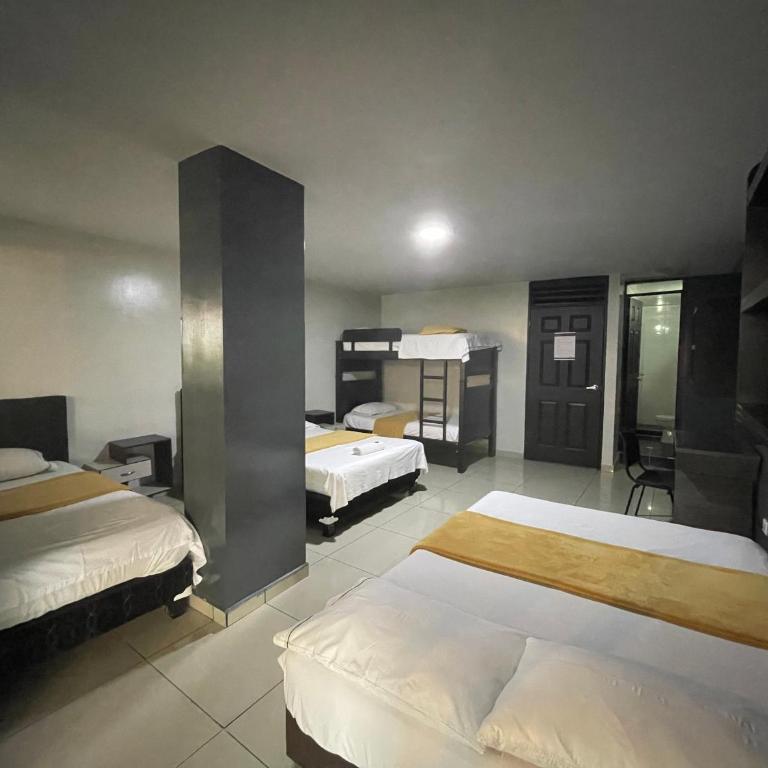 Hotel Escorial Ibagué - Habitación cuádruple - 3