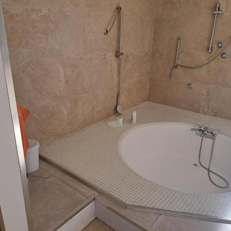 Huge penthouse with private suites shared terrace and kitchen BEST VIEWS - Quadruple Room with Sea View - 7