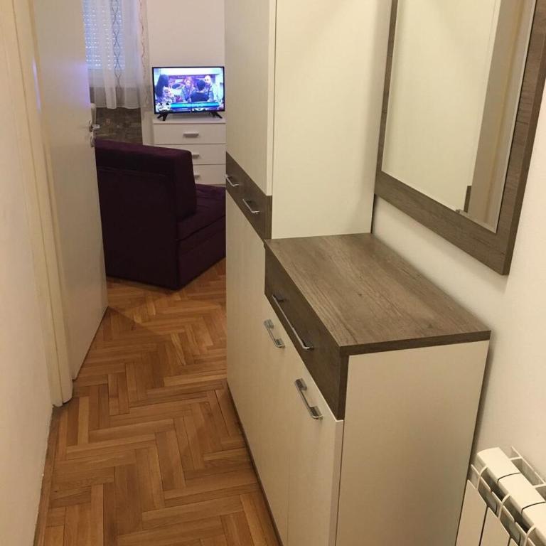 Apartman Zira - One-Bedroom Apartment - 6