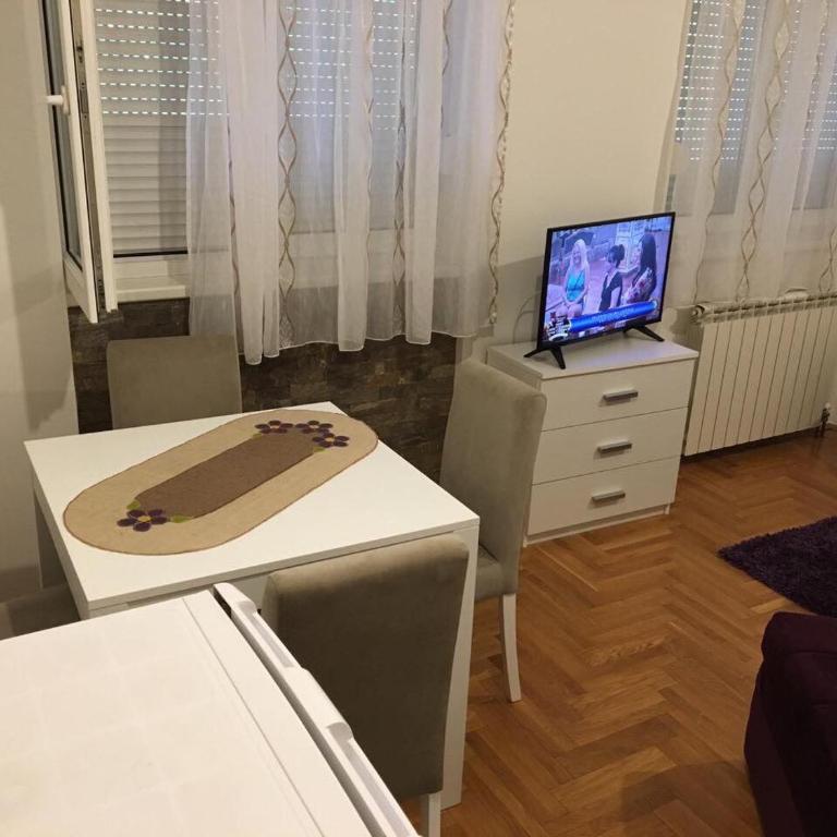 Apartman Zira - One-Bedroom Apartment - 10