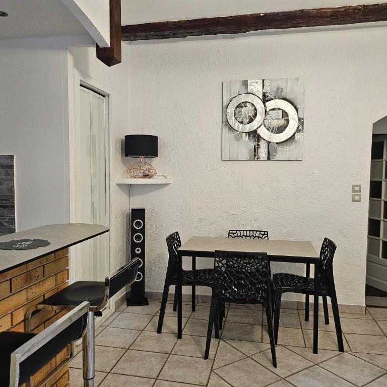 Appartement dans ancien moulin à huile rénové - Appartement 2 Chambres - Vue sur Jardin - 3