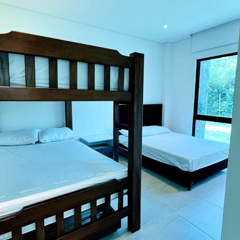 Luxury Estate with Private Pool & Jacuzzi - Villa - 6