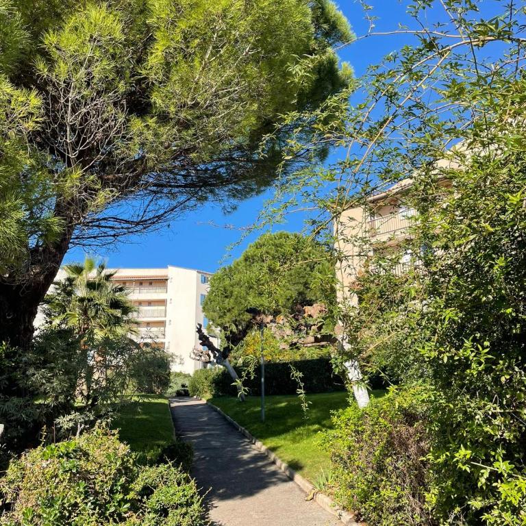 Un cocon aux marquises - Joli T2 Dégagée Sud- ouest Piscine Tennis - Appartamento con 1 Camera da Letto - 19