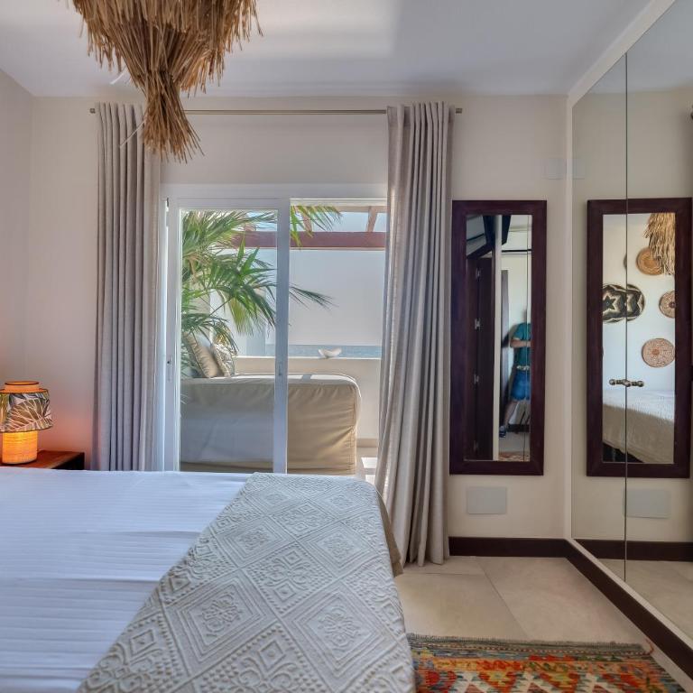 Casa Elegancia - Beach Paradise - Four-Bedroom House - 3