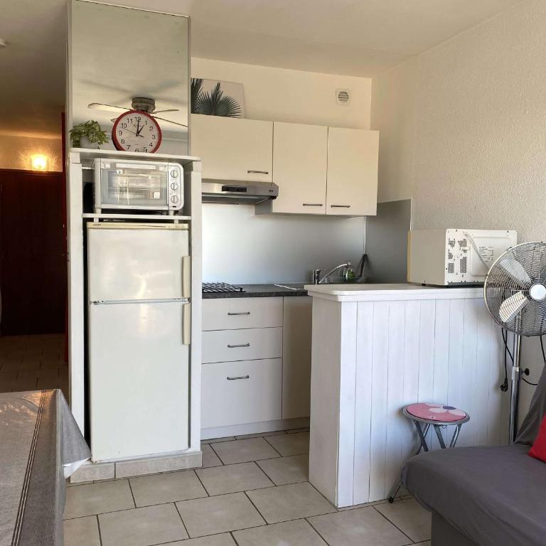 T1 avec terrasse, parking & climatisation à Balaruc-les-Bains - FR-1-553-283 - Apartment - 6