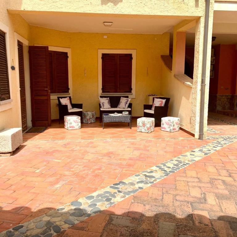 Gamm Simius Home Holiday - Two-Bedroom House - 1