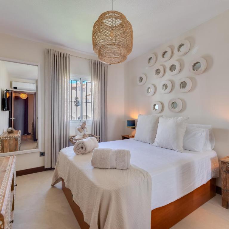 Casa Elegancia - Beach Paradise - Four-Bedroom House - 15