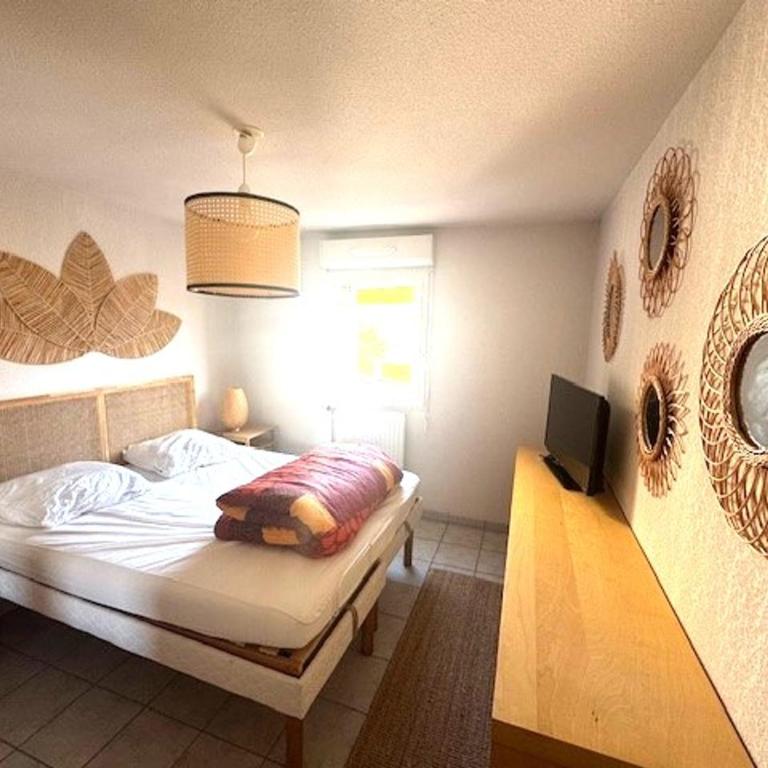 Spacieux 3 pièces avec garage, climatisation, terrasse, proche centre à Sète - FR-1-338-584 - Apartment - 24