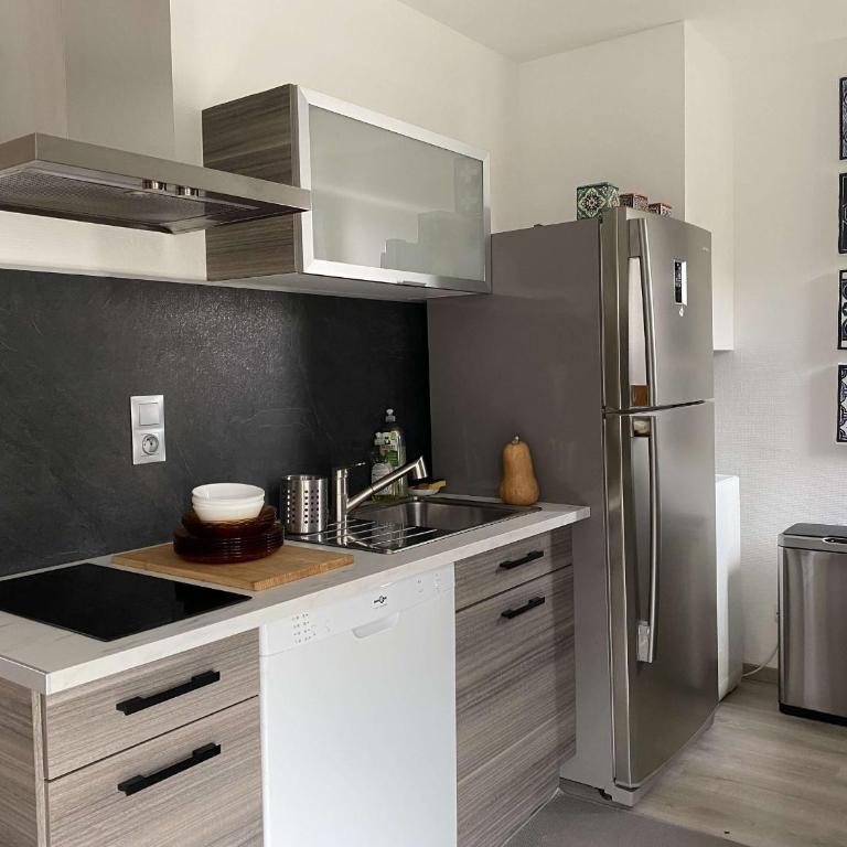 Appartement 3 pièces avec balcon et climatisation à Balaruc-les-Bains - FR-1-553-298 - Appartement - 5
