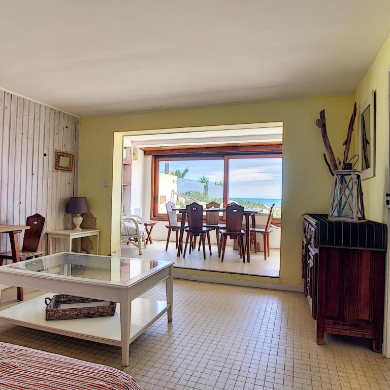 Appartement T4 en bord de plage avec terrasse et parking à Carnon - Appartement 3 Chambres - 7