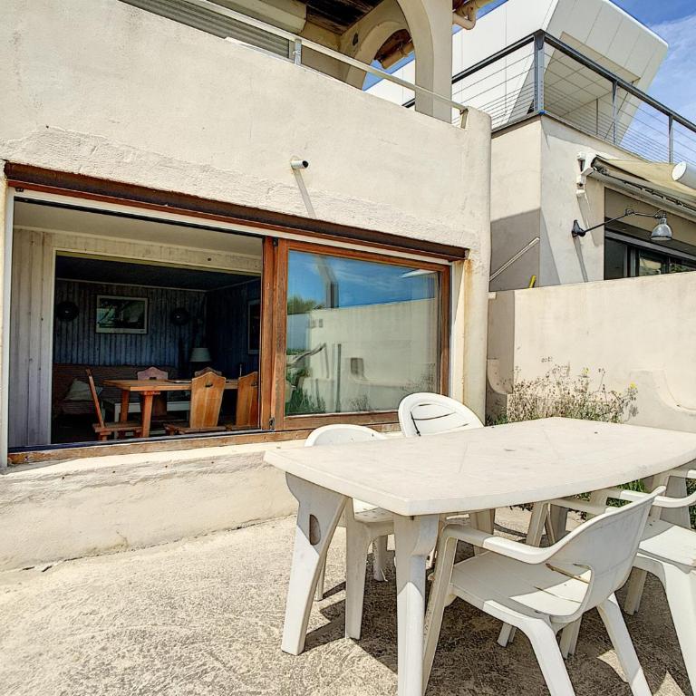 Appartement T4 en bord de plage avec terrasse et parking à Carnon - Appartement 3 Chambres - 8