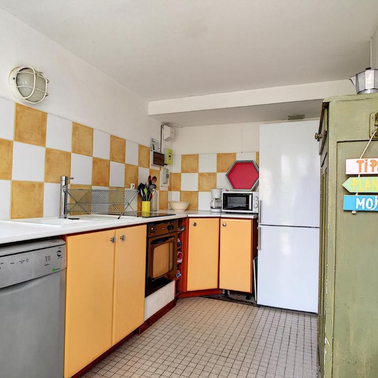 Appartement T4 en bord de plage avec terrasse et parking à Carnon - Appartement 3 Chambres - 12