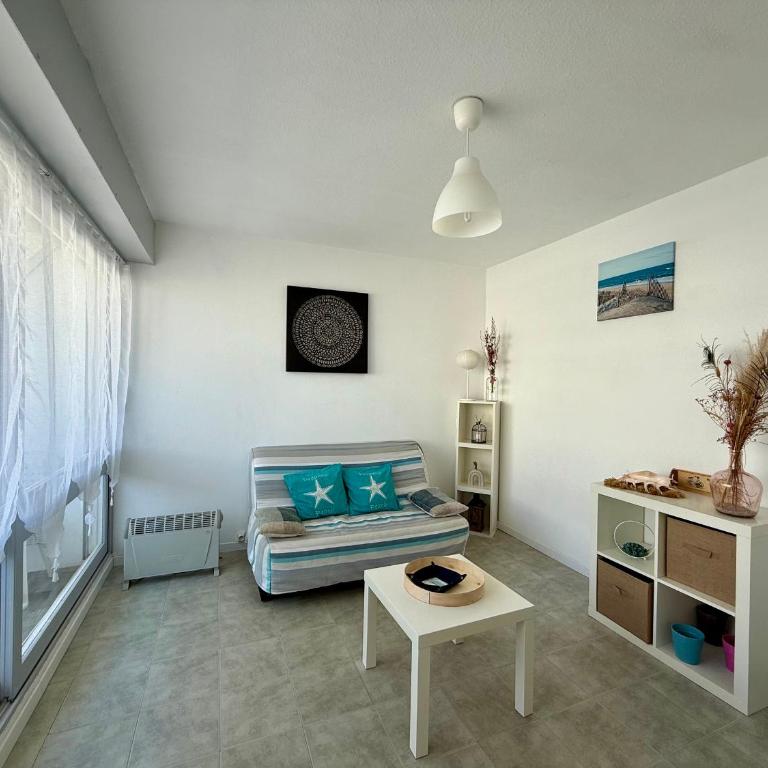 Studio avec Balcon et Parking à 2 Pas de la Plage - FR-1-652-56 - Studio - 2