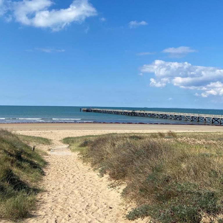 Studio avec Balcon et Parking à 2 Pas de la Plage - FR-1-652-56 - Studio - 14