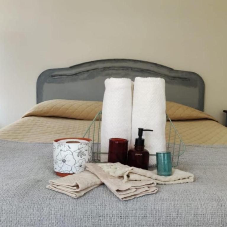 Habitaciones de Descanso y trabajo Rustico y Acogedor Work-Cafe - Triple Room with Private Bathroom - 6