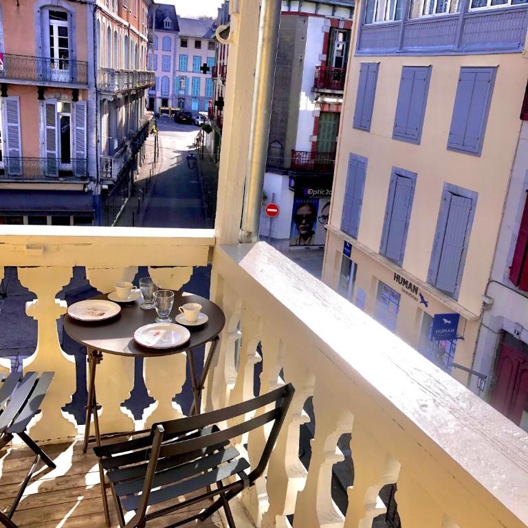 Appartement Tout Confort Coeur de Ville Grand Balcon Le Néouvielle - Apartment mit 1 Schlafzimmer - 3