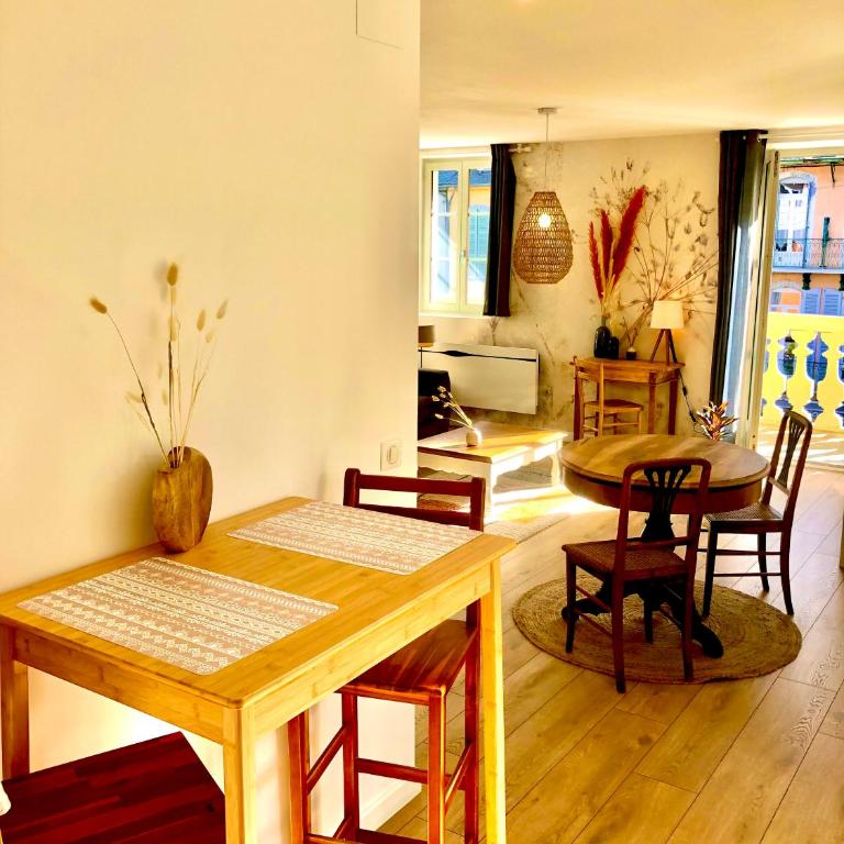 Appartement Tout Confort Coeur de Ville Grand Balcon Le Néouvielle - Apartment mit 1 Schlafzimmer - 34