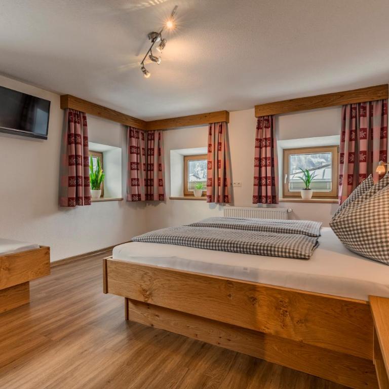 Landhaus Waldhart - Apartment mit 2 Schlafzimmern und Balkon - 2