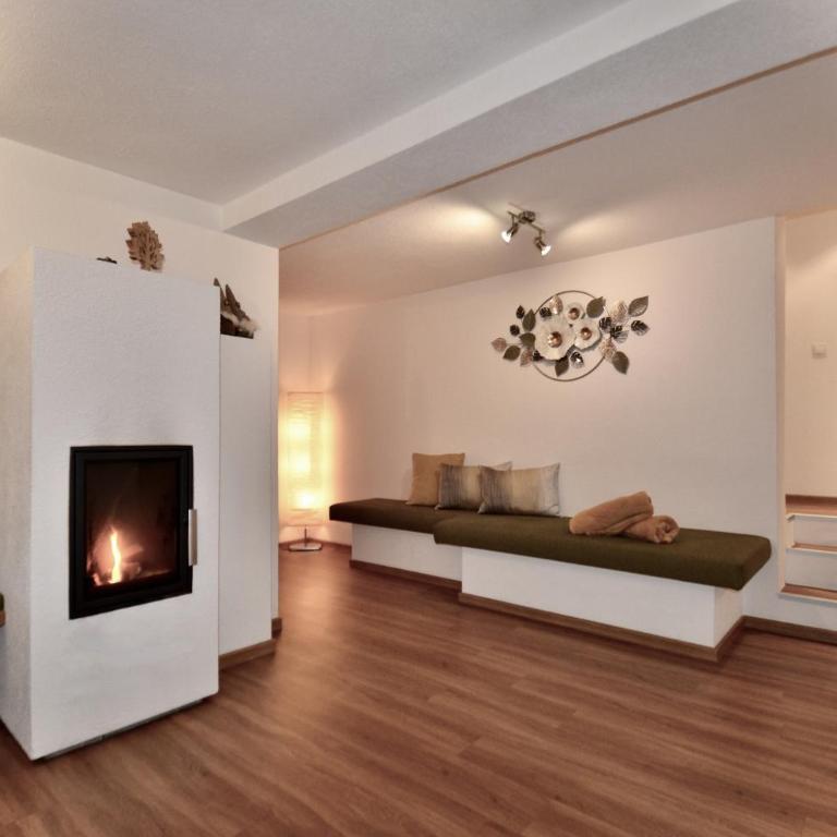 Landhaus Waldhart - Apartment mit 2 Schlafzimmern und Balkon - 8