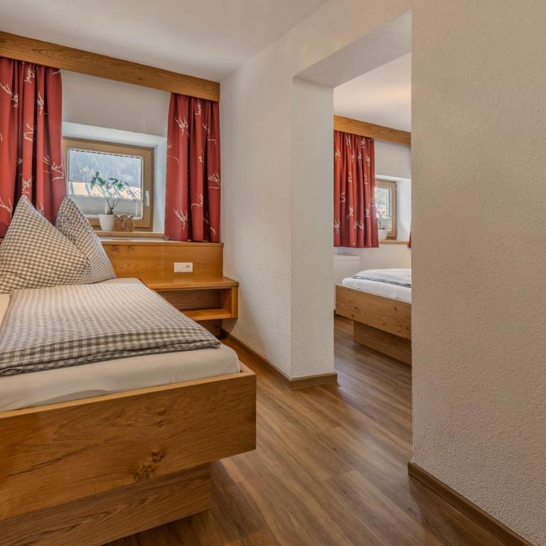 Landhaus Waldhart - Apartment mit 2 Schlafzimmern und Balkon - 13