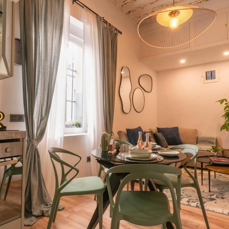 Cultural and Historical Heart - 7min walk Plaza Mayor and PalacioReal - AC - One-Bedroom Apartment - 1