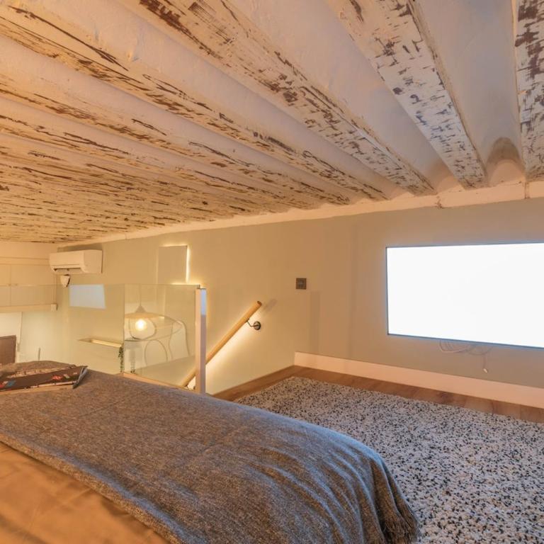 Cultural and Historical Heart - 7min walk Plaza Mayor and PalacioReal - AC - One-Bedroom Apartment - 3