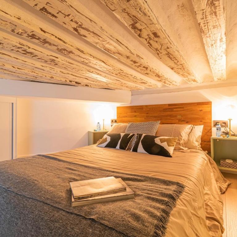 Cultural and Historical Heart - 7min walk Plaza Mayor and PalacioReal - AC - One-Bedroom Apartment - 9