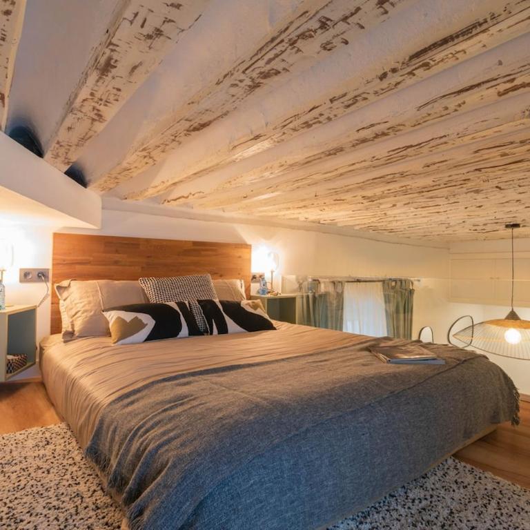 Cultural and Historical Heart - 7min walk Plaza Mayor and PalacioReal - AC - One-Bedroom Apartment - 17