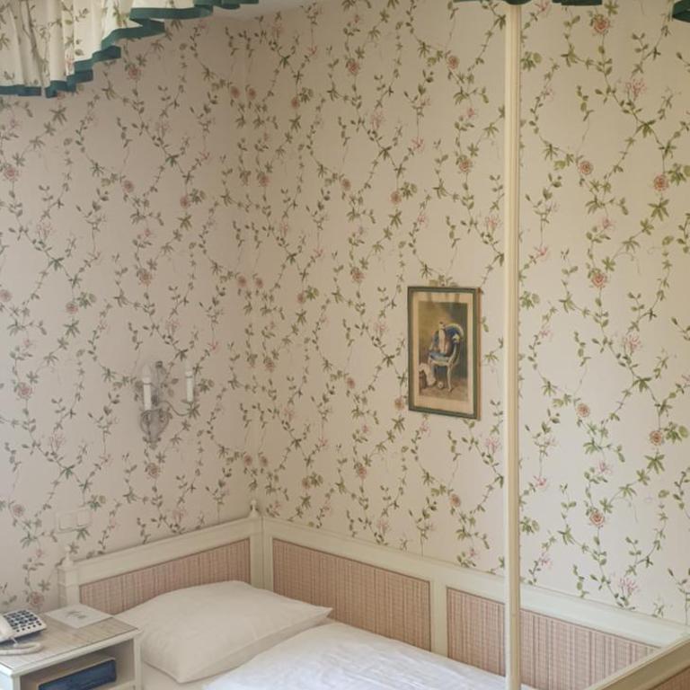 Hotel Hohenstauffen - Zweibettzimmer - 9