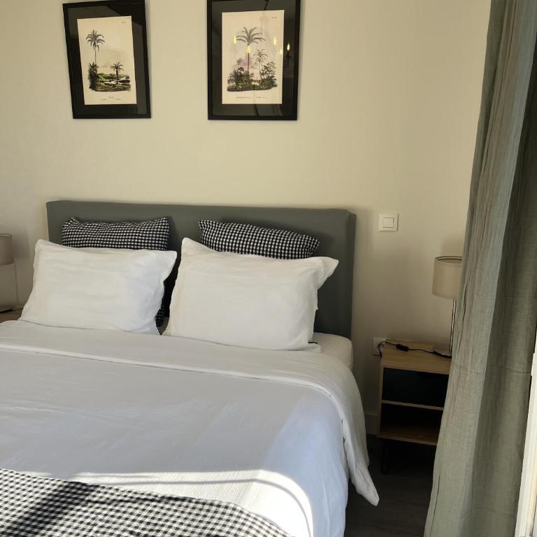 Le Clos du Jas - Petite Chambre Double - 10