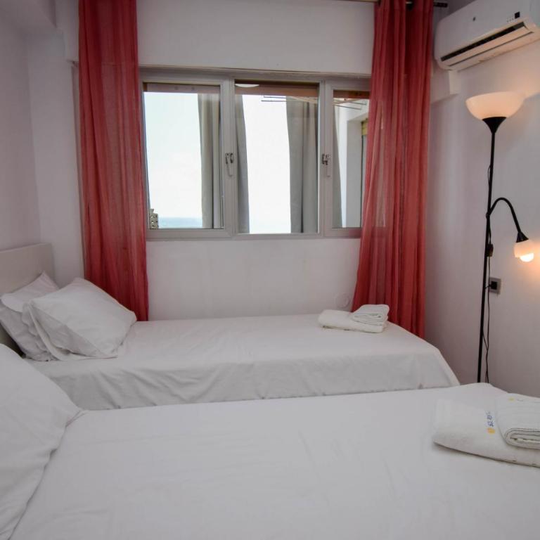 Ref 318 - Apartamento de 2 dormitorios - Frente al océano - 12