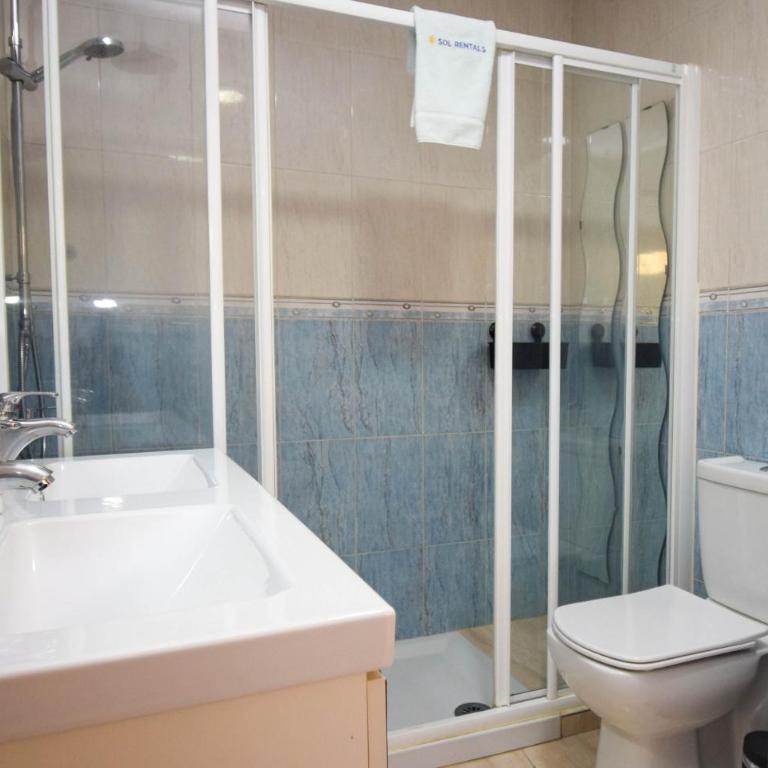 Ref 318 - Apartamento de 2 dormitorios - Frente al océano - 15