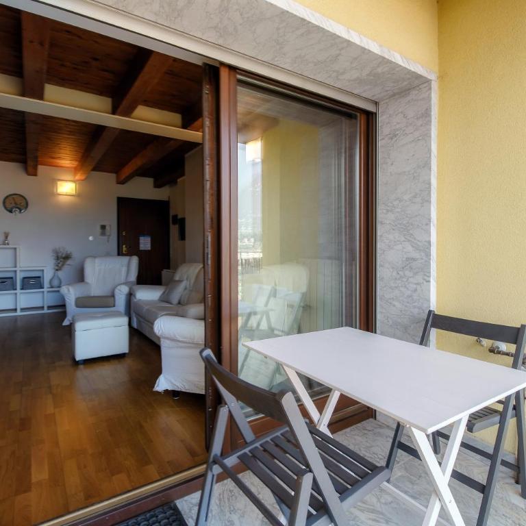 Como Sweet Life Apartment by Quokka 360 - Attic Flat with Lake View Terrace - Appartamento con 2 Camere da Letto - 14