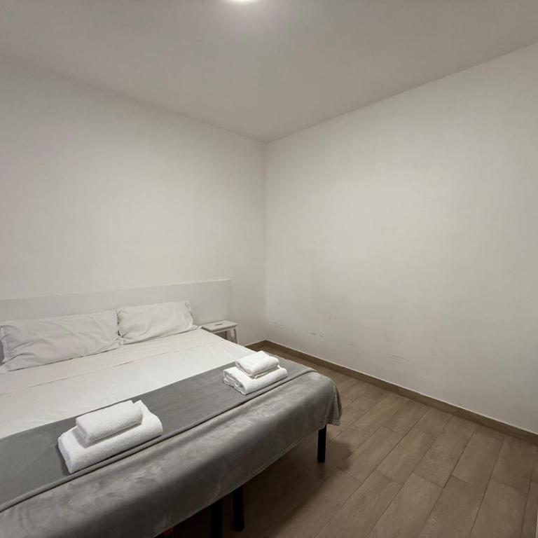 RHOME - Two-Bedroom Apartment - 12