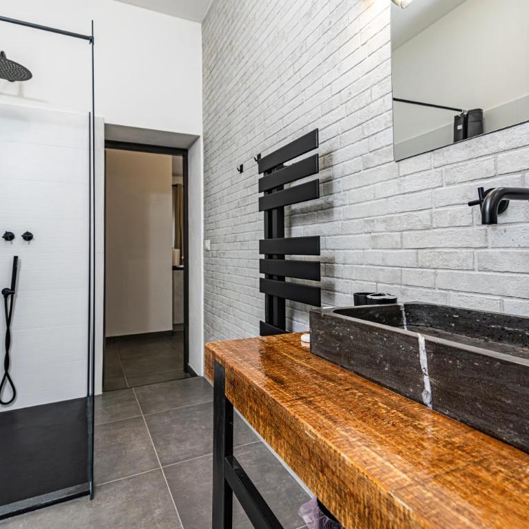 Lusa Apartment - Happy Rentals - Apartment with Balcony - 16